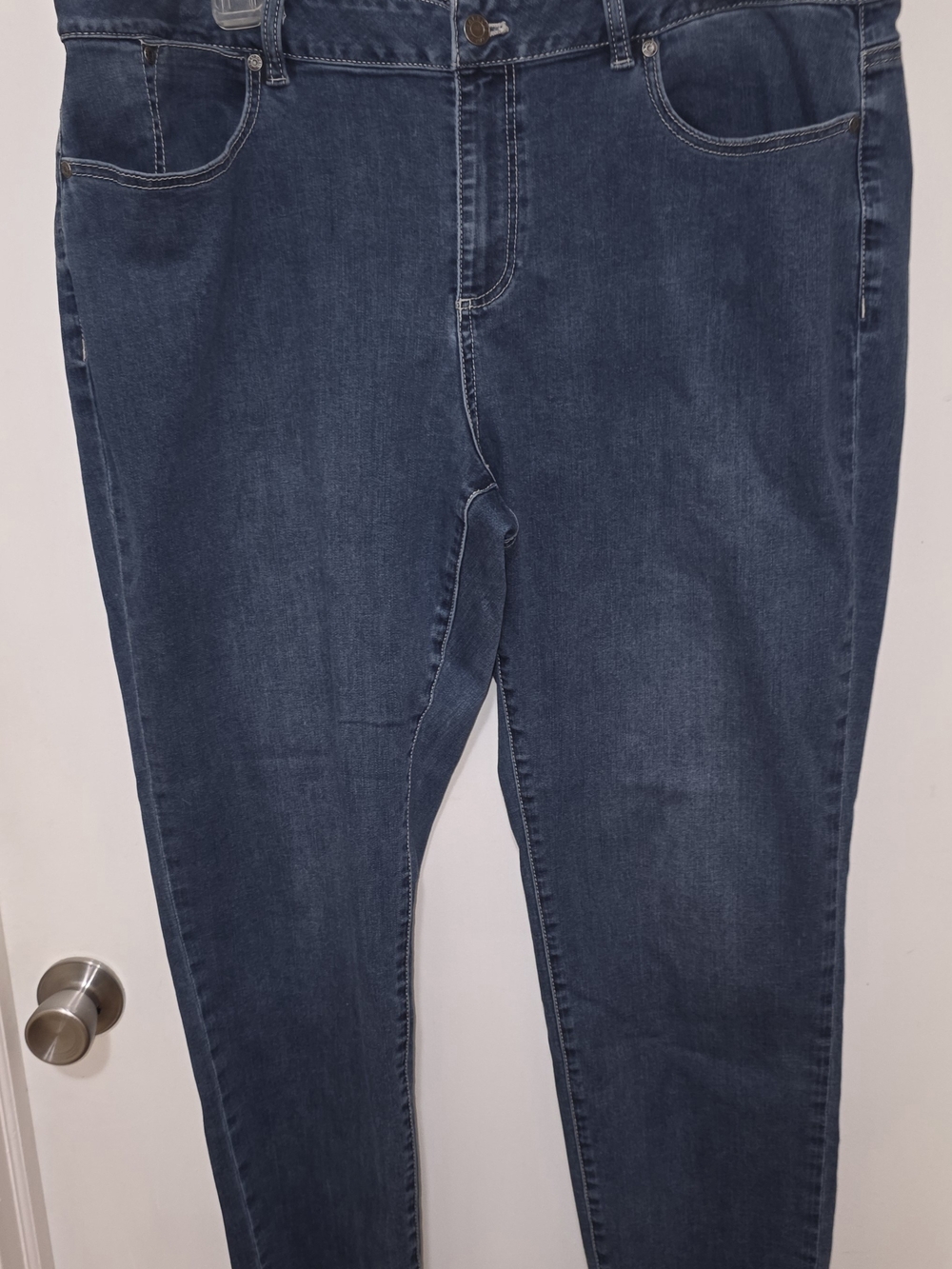 Talbots Simply Flattering 5-Pocket Straight Denim Jeans in Dark Blue 18w